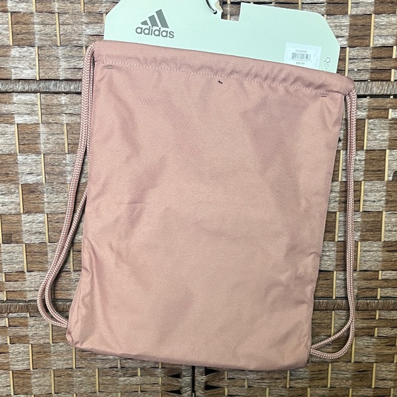Adidas Drawstring Bag NWT - Picture 2 of 6